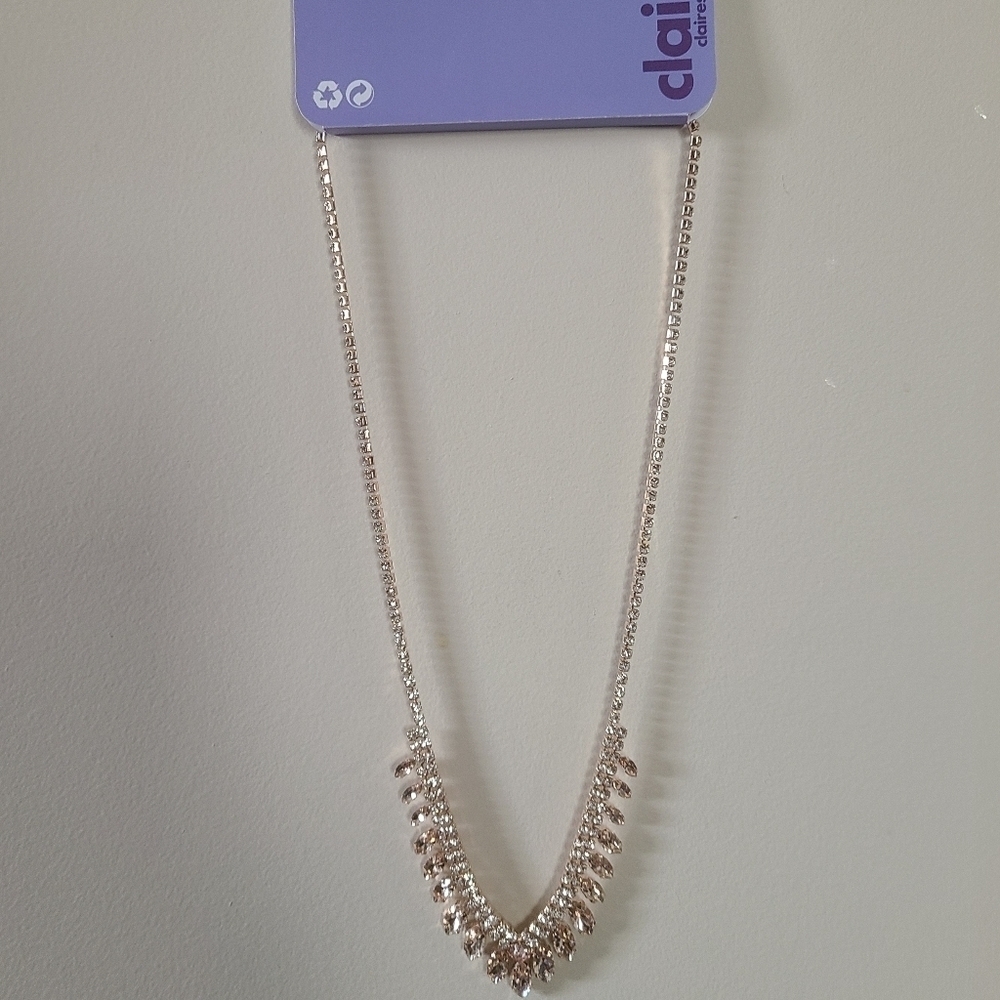 💥NWT Claire's Necklace